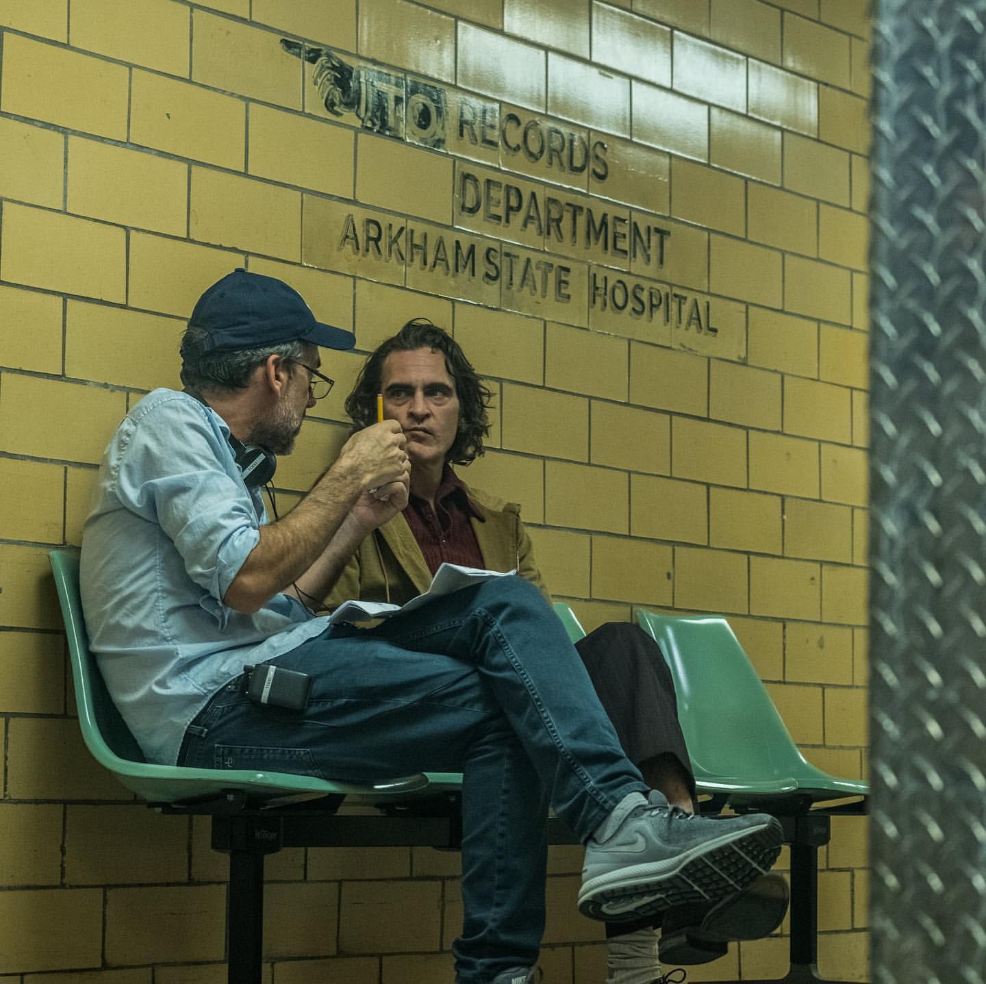 爱游戏APP下载-菲尼克斯太阳发布备战花絮，转会期更衣室发声，葡超任务艰巨，身体对抗强度拉满(菲尼克斯健身房)