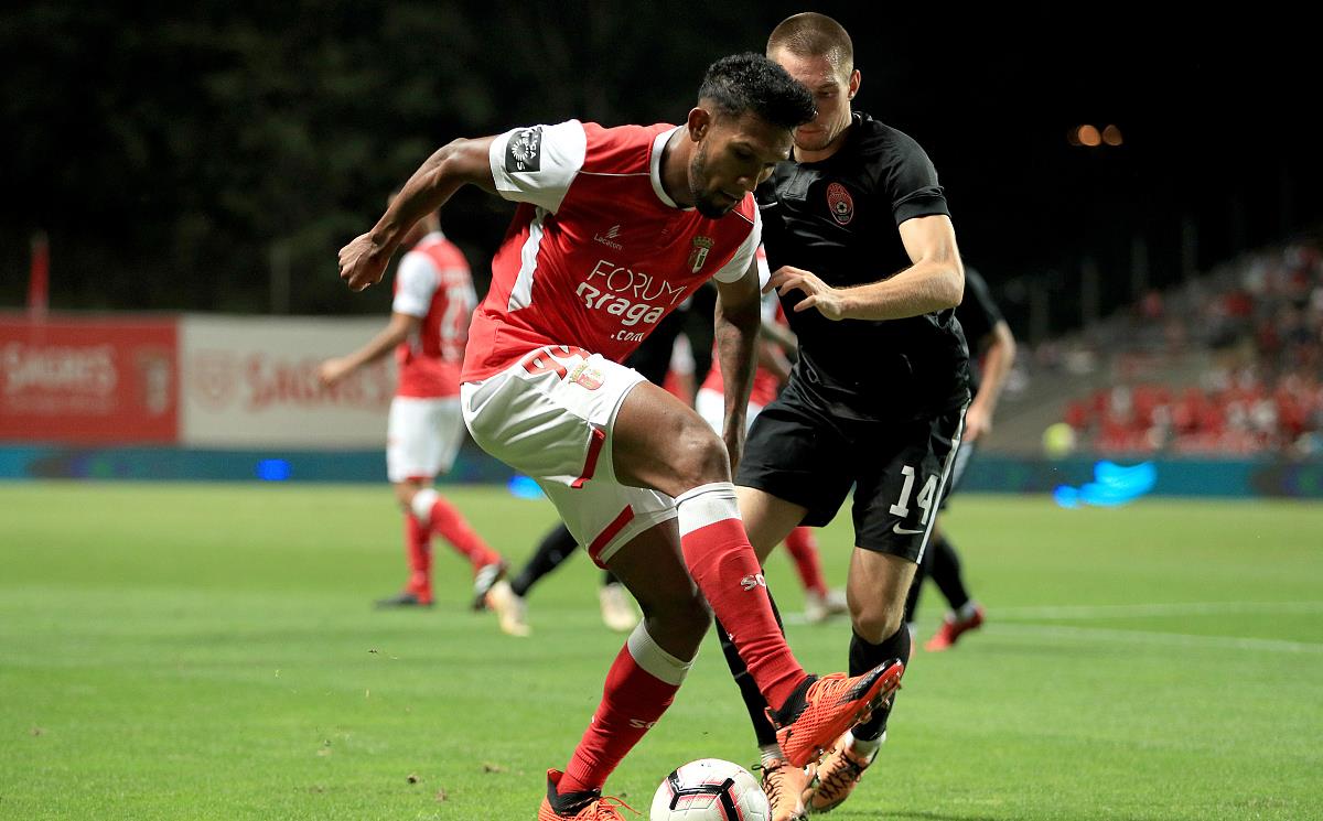 AYX APP下载-今晨体能课后；纽约尼克斯再遭质疑备战法甲；压力陡增；临场指挥获称赞(尼克斯最新交易)